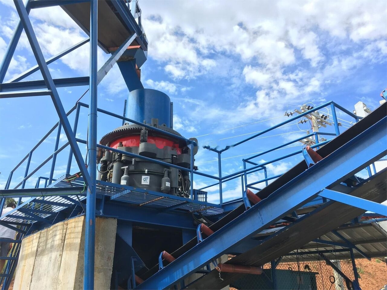 Kinglink HPY200 Hydraulic Cone Crusher for hard stone - Trituradora de cono: foto 4 Kinglink HPY200 Hydraulic Cone Crusher for hard stone - Trituradora de cono: foto 4