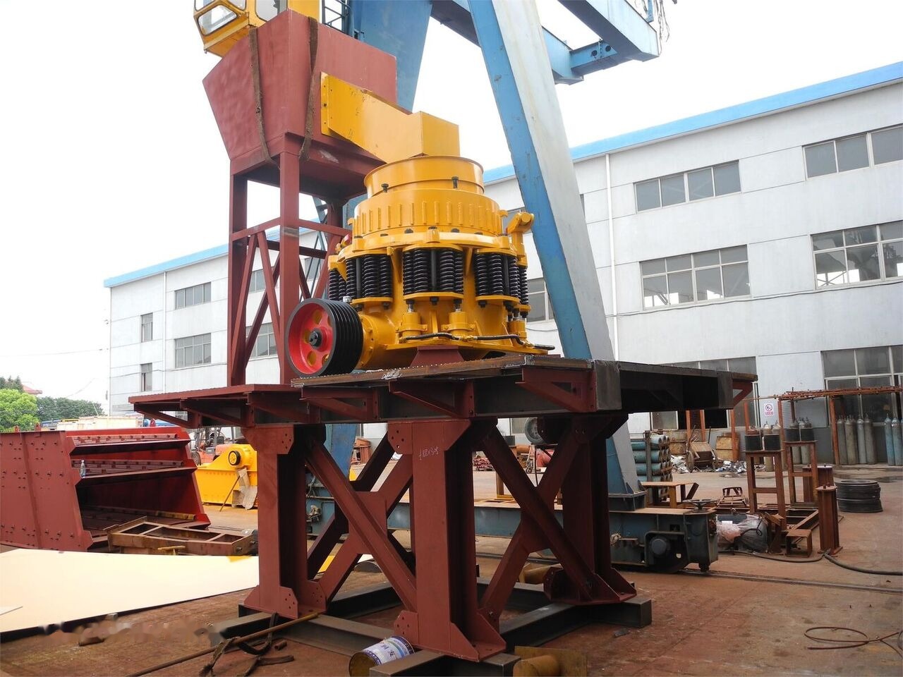 Trituradora de cono nuevo Kinglink KLC1000 100TPH Silex Stone Cone Crusher: foto 8