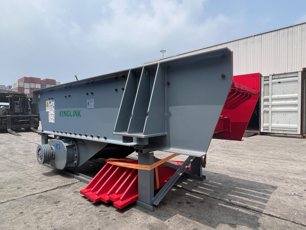 Kinglink Vibrating Grizzly Feeder ZSW380X96 | 150TPH - Maquinaria para minería: foto 4 Kinglink Vibrating Grizzly Feeder ZSW380X96 | 150TPH - Maquinaria para minería: foto 4