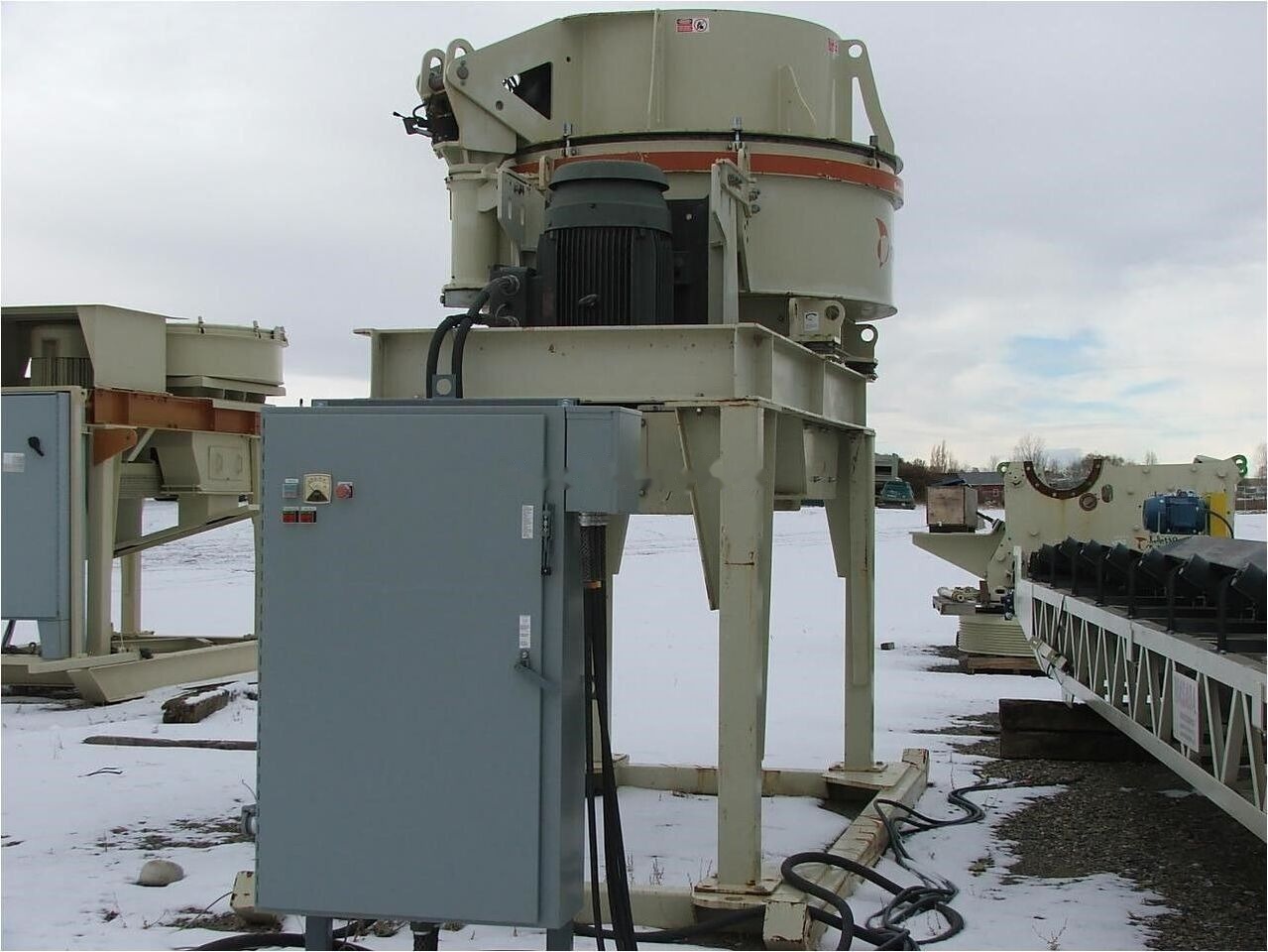 Metso BARMAC B7100SE VSI CRUSHER - Trituradora de cono: foto 3 Metso BARMAC B7100SE VSI CRUSHER - Trituradora de cono: foto 3