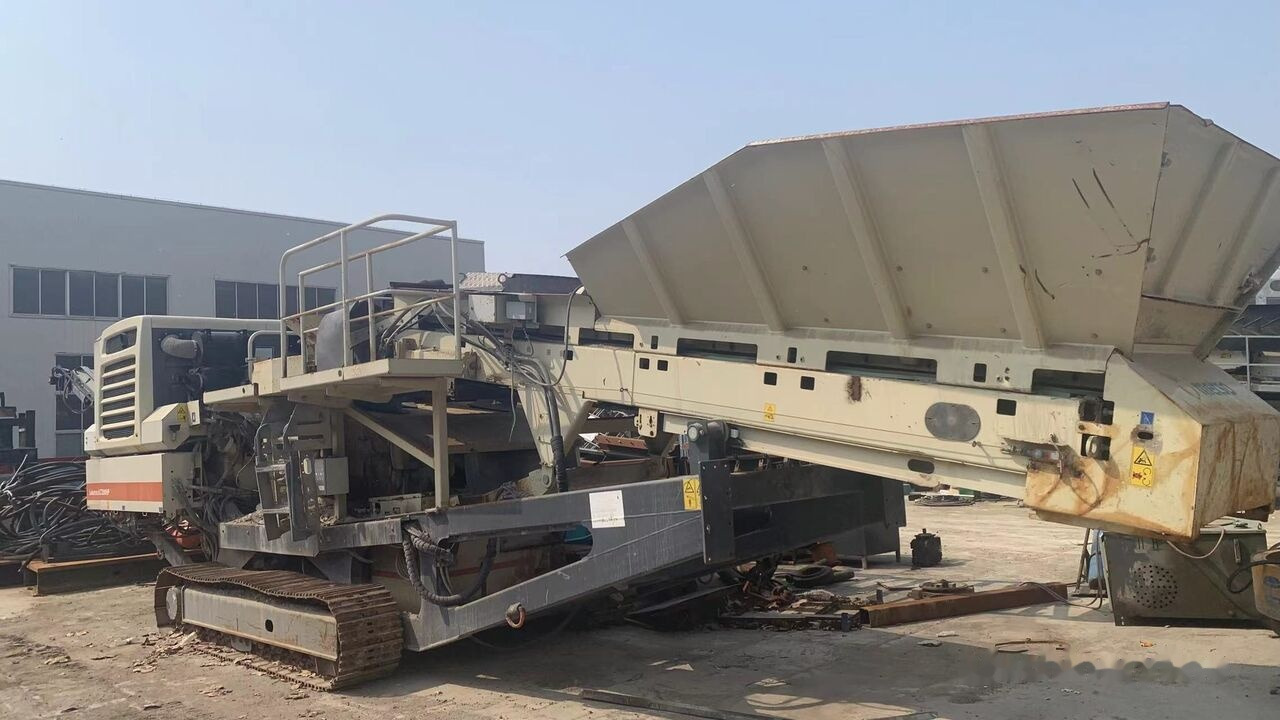 Metso LT200HP Mobile Cone Crusher - Trituradora móvil: foto 1 Metso LT200HP Mobile Cone Crusher - Trituradora móvil: foto 1