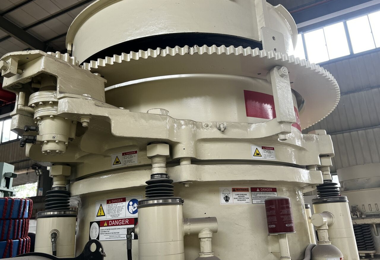 Nordberg Metso HP300 Cone Crusher - Trituradora de cono: foto 2 Nordberg Metso HP300 Cone Crusher - Trituradora de cono: foto 2