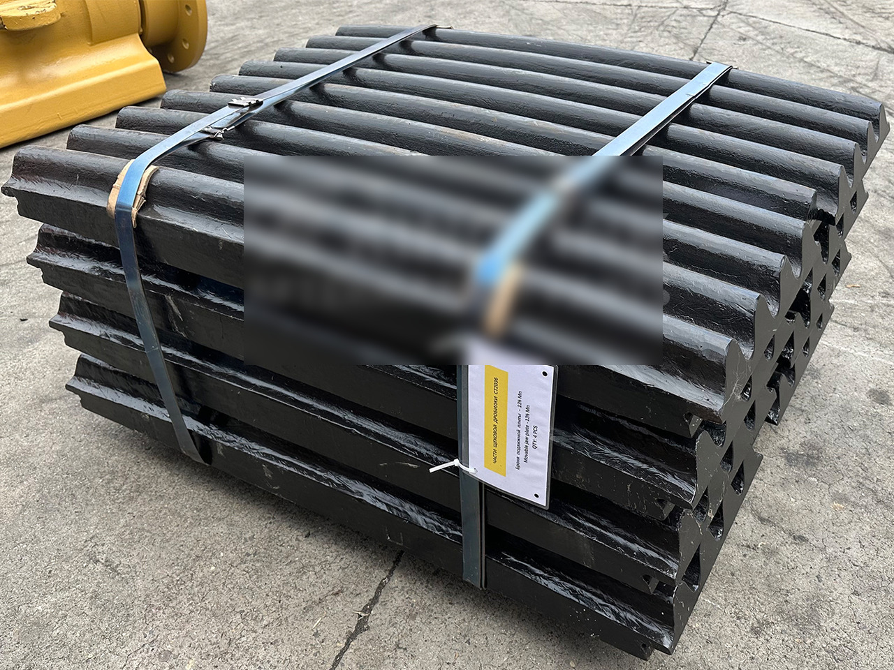 KINGLINK High Manganese Steel Movable Jaw Plates 17003347 for CT2036 Jaw Crusher - Piezas de recambio para Maquinaria de construcción: foto 2 KINGLINK High Manganese Steel Movable Jaw Plates 17003347 for CT2036 Jaw Crusher - Piezas de recambio para Maquinaria de construcción: foto 2