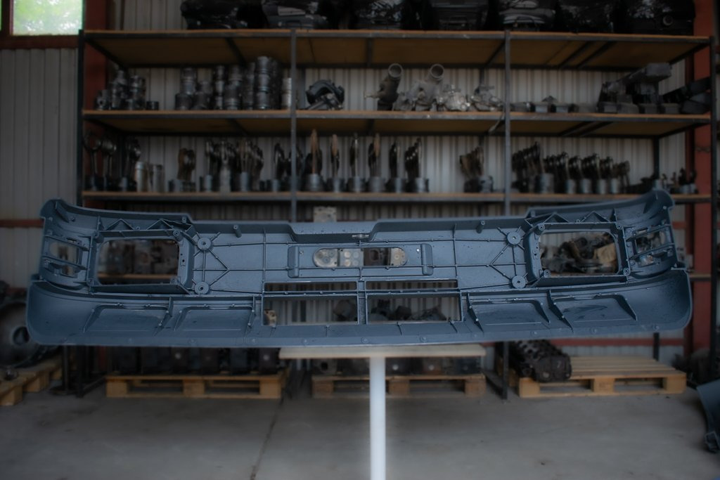 MAN SERIES II - Parachoques para Camión: foto 2 MAN SERIES II - Parachoques para Camión: foto 2