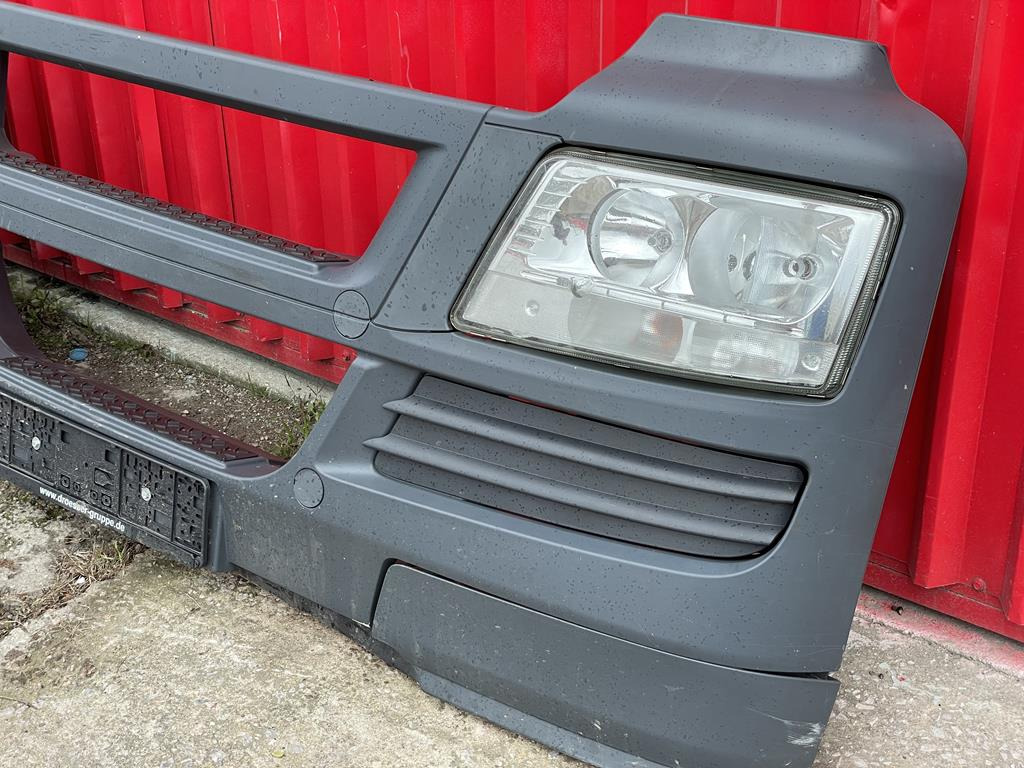 MAN TGS - 81.41610.0566 - Parachoques para Camión: foto 2 MAN TGS - 81.41610.0566 - Parachoques para Camión: foto 2