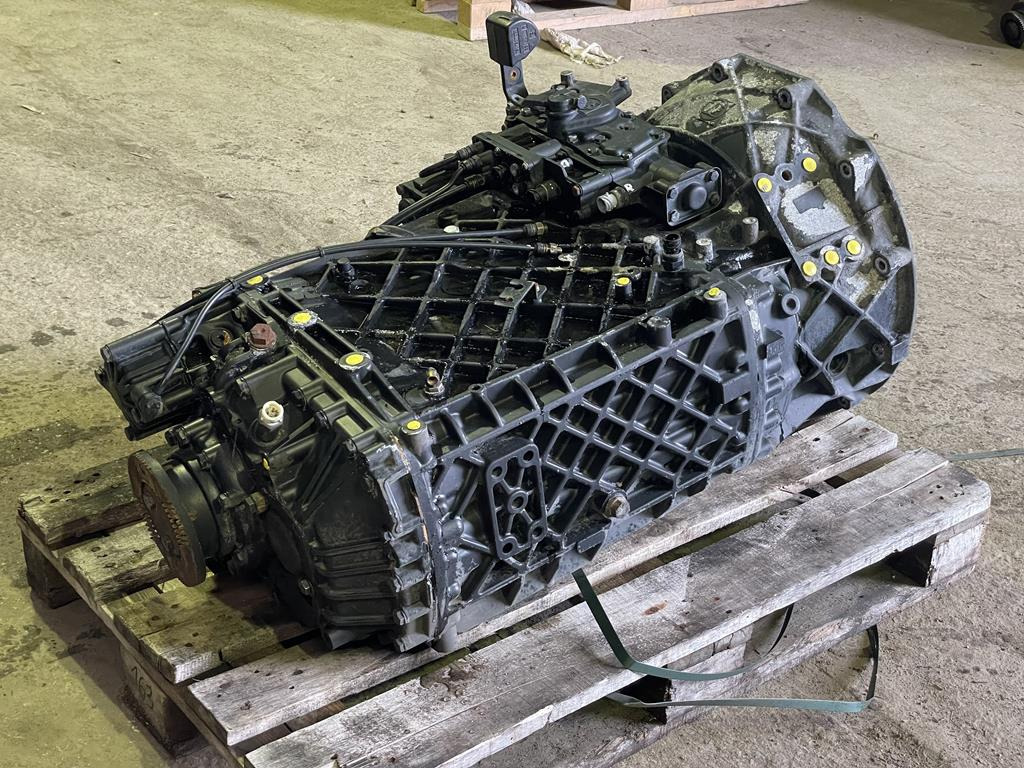 MAN TGX ZF ECOSPLITE 16S 2220 TD - RATIO 16,41 - 1,00 - Caja de cambios para Camión: foto 4 MAN TGX ZF ECOSPLITE 16S 2220 TD - RATIO 16,41 - 1,00 - Caja de cambios para Camión: foto 4
