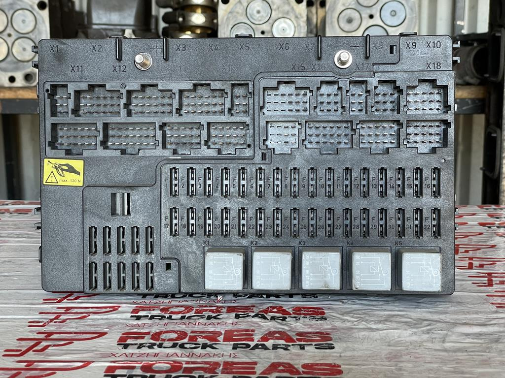 MERCEDES-BENZ ACTROS MP2 GRUNDMODUL - A 000 446 3058 - Fusible para Camión: foto 2 MERCEDES-BENZ ACTROS MP2 GRUNDMODUL - A 000 446 3058 - Fusible para Camión: foto 2