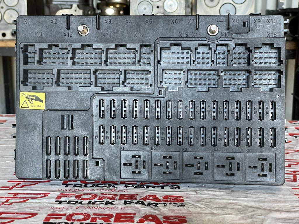 MERCEDES-BENZ ACTROS MP2 GRUNDMODUL - A 000 446 7458 - Fusible para Camión: foto 2 MERCEDES-BENZ ACTROS MP2 GRUNDMODUL - A 000 446 7458 - Fusible para Camión: foto 2