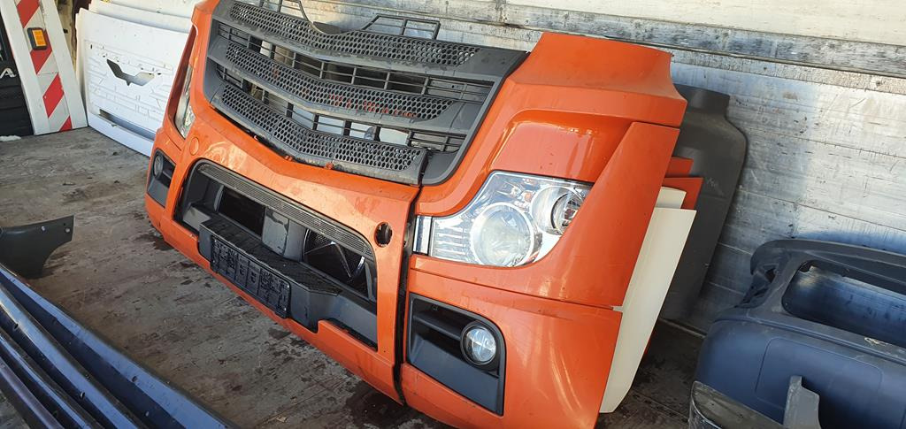 MERCEDES-BENZ ACTROS MP4 - Parachoques para Camión: foto 2 MERCEDES-BENZ ACTROS MP4 - Parachoques para Camión: foto 2