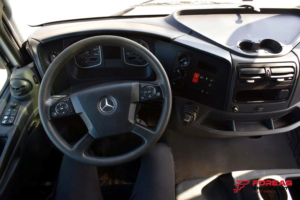 Camión chasis MERCEDES-BENZ ATEGO 921 – FLATBED: foto 17