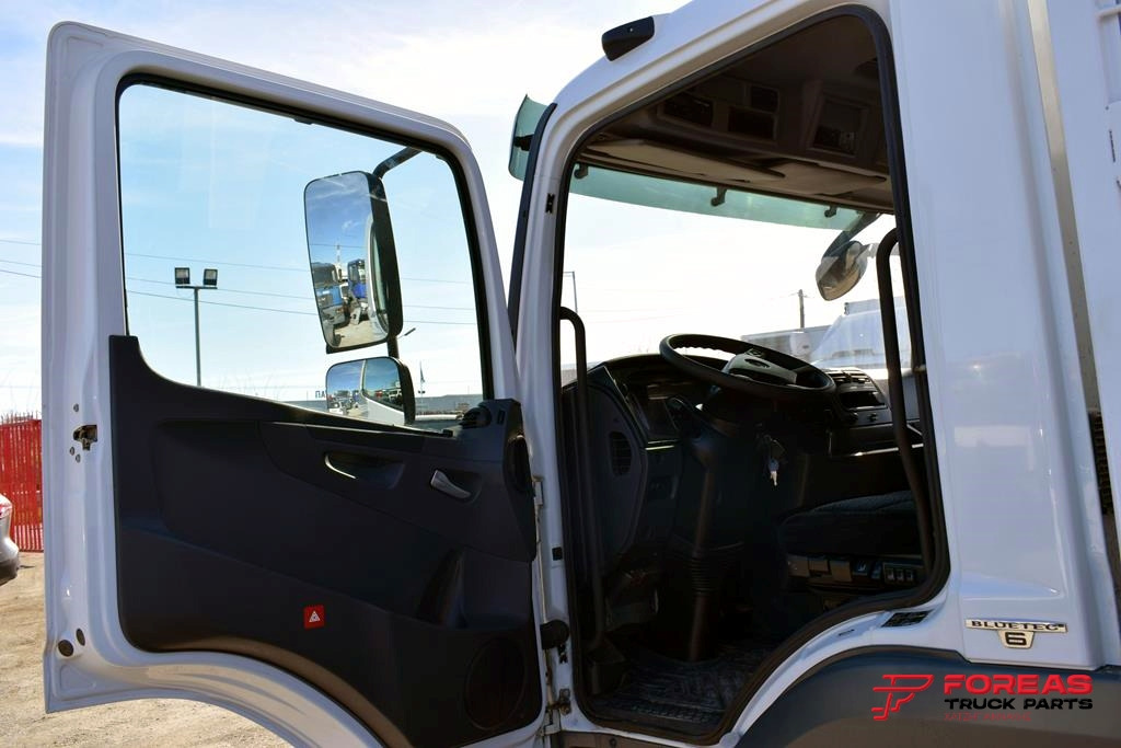Camión chasis MERCEDES-BENZ ATEGO 921 – FLATBED: foto 14