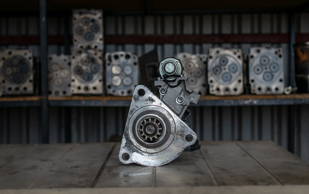 MERCEDES-BENZ AXOR OM 457 - Arranque para Camión: foto 2 MERCEDES-BENZ AXOR OM 457 - Arranque para Camión: foto 2