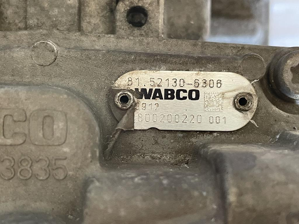 WABCO BRAKE VALVE FOR MAN - 4800200220 - Válvula de freno para Camión: foto 4 WABCO BRAKE VALVE FOR MAN - 4800200220 - Válvula de freno para Camión: foto 4