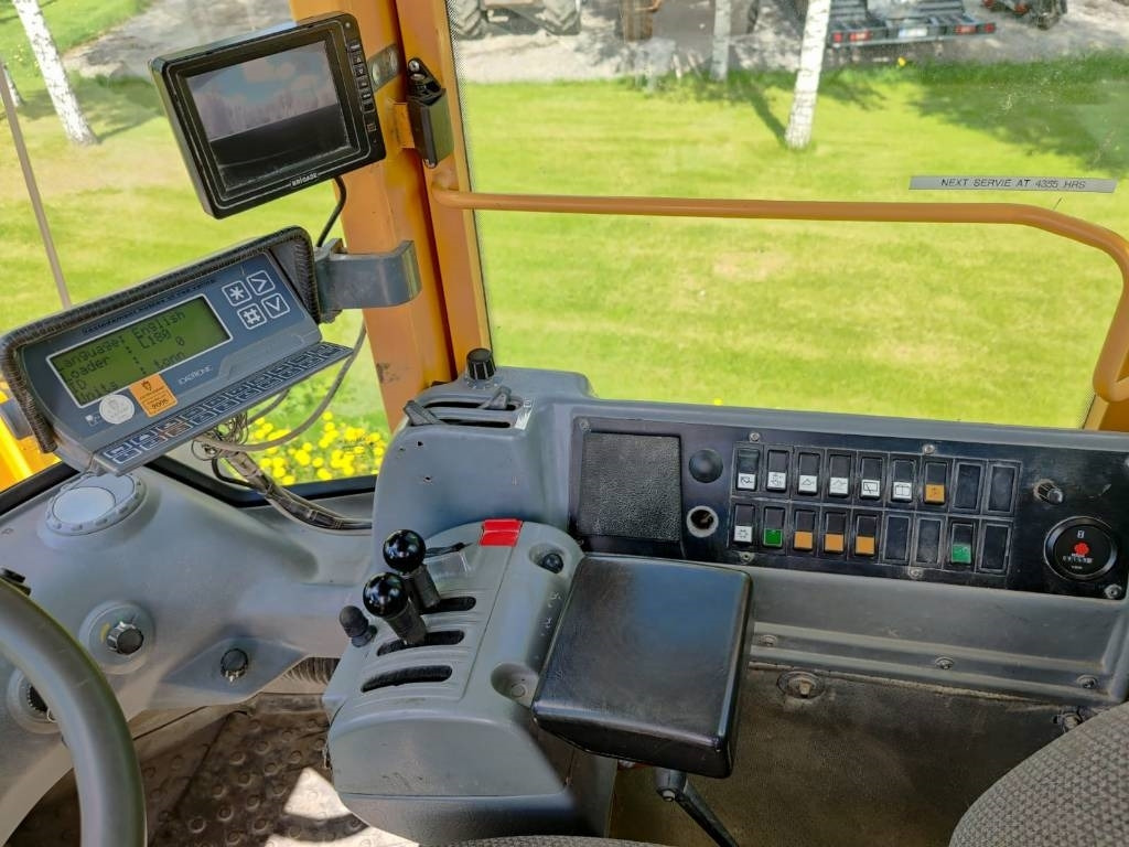 Cargadora de ruedas Volvo L 180 E: foto 12