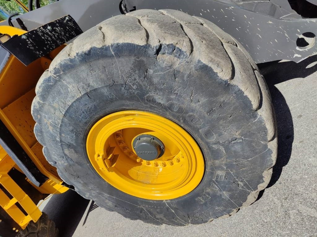 Cargadora de ruedas Volvo L 180 E: foto 15