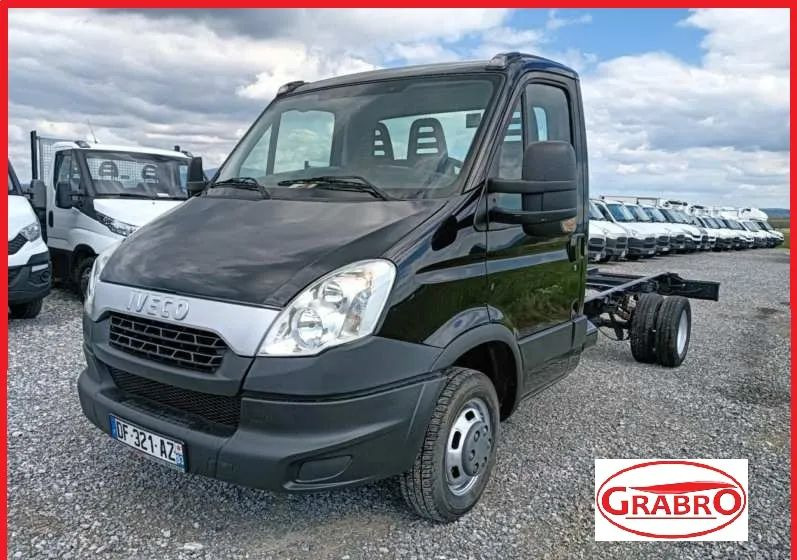 Iveco 35C13, 35C12, 35C14, 35C15 - Camión chasis: foto 1 Iveco 35C13, 35C12, 35C14, 35C15 - Camión chasis: foto 1