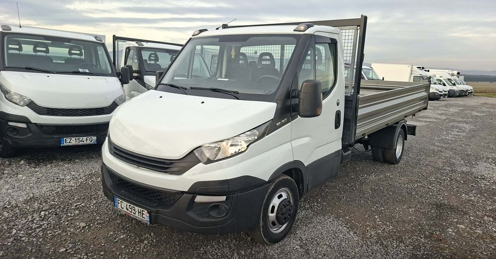 Iveco 35C15,35C14, 35C13, 35C12, 70C15 - Furgoneta basculante: foto 5 Iveco 35C15,35C14, 35C13, 35C12, 70C15 - Furgoneta basculante: foto 5