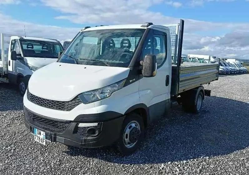 Iveco DAILY 35C13, 35C12, 35C14, 35C15 - Furgoneta basculante: foto 1 Iveco DAILY 35C13, 35C12, 35C14, 35C15 - Furgoneta basculante: foto 1