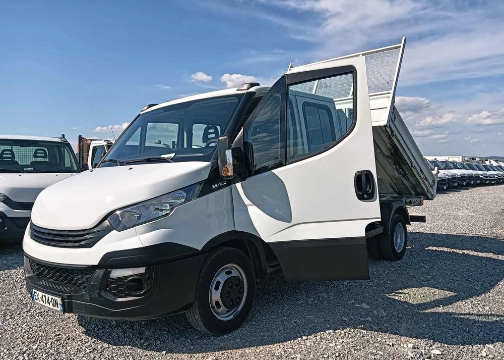 Iveco DAILY 35C14, 35C13, 35C12 - Furgoneta combi: foto 2 Iveco DAILY 35C14, 35C13, 35C12 - Furgoneta combi: foto 2