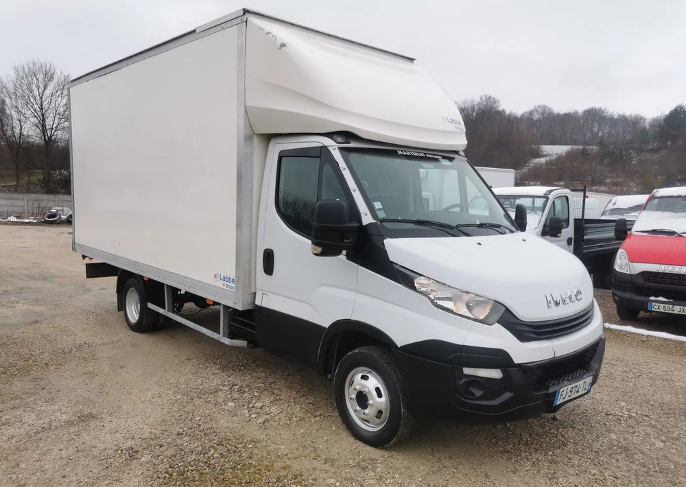 Iveco 3.0-150KM Daily 35C15 Kontener długi rama 35-150 kiper Klimatyzacja długi rozstaw - Furgoneta caja cerrada: foto 1 Iveco 3.0-150KM Daily 35C15 Kontener długi rama 35-150 kiper Klimatyzacja długi rozstaw - Furgoneta caja cerrada: foto 1