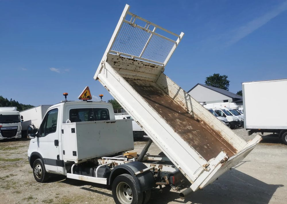 Iveco Daily 35C11 Kiper wywrotka Hak Bliźniak sprowadzony - Furgoneta basculante: foto 5 Iveco Daily 35C11 Kiper wywrotka Hak Bliźniak sprowadzony - Furgoneta basculante: foto 5