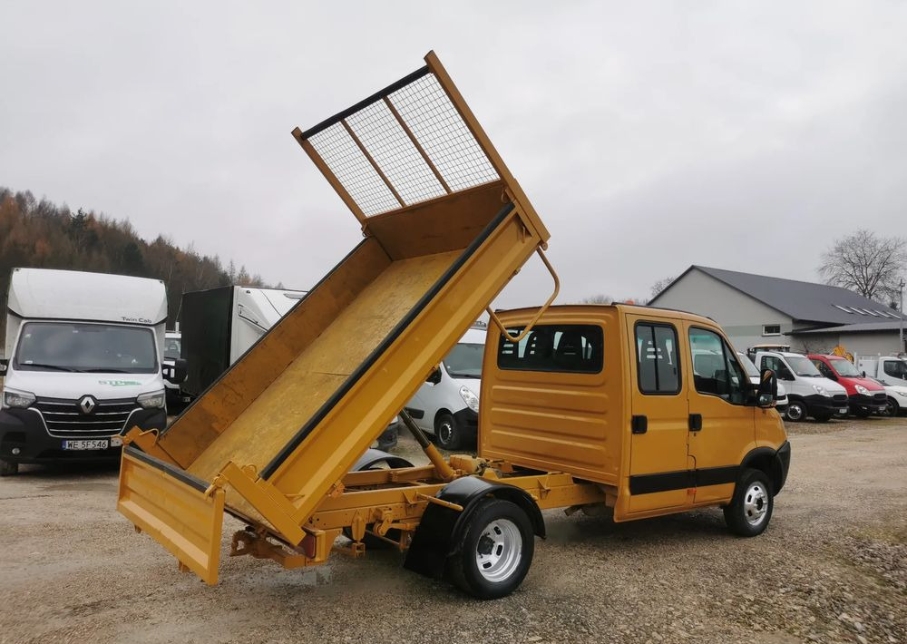 Iveco Daily 35C12 Brygadówka wywrotka Dubel hak kiper doka 35C13 - Furgoneta basculante: foto 5 Iveco Daily 35C12 Brygadówka wywrotka Dubel hak kiper doka 35C13 - Furgoneta basculante: foto 5