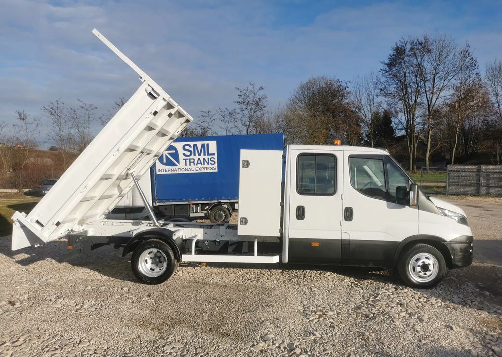 Iveco Daily 35C14 Brygadówka 35-140 wywrotka kiper doka Dubel - Furgoneta basculante: foto 4 Iveco Daily 35C14 Brygadówka 35-140 wywrotka kiper doka Dubel - Furgoneta basculante: foto 4