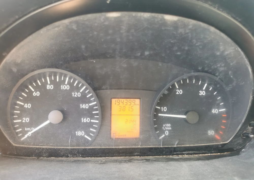 Furgoneta basculante Mercedes-Benz Sprinter 514 kiper Wywrotka blizniak 2.2CDI - 140KM skrzynka sprowadzony: foto 11 Furgoneta basculante Mercedes-Benz Sprinter 514 kiper Wywrotka blizniak 2.2CDI - 140KM skrzynka sprowadzony: foto 11