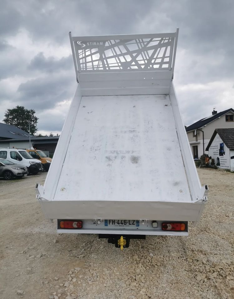 Renault Master Kiper wywrotka 2.3-145KM Hak Bliźniak klimatyzacja Kamera cofania - Furgoneta basculante: foto 5 Renault Master Kiper wywrotka 2.3-145KM Hak Bliźniak klimatyzacja Kamera cofania - Furgoneta basculante: foto 5