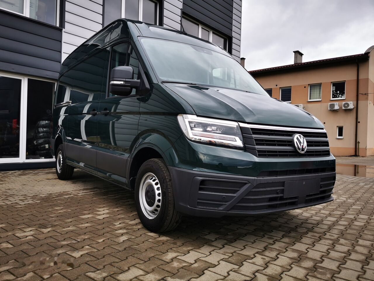 Furgón nuevo Volkswagen CRAFTER: foto 1
