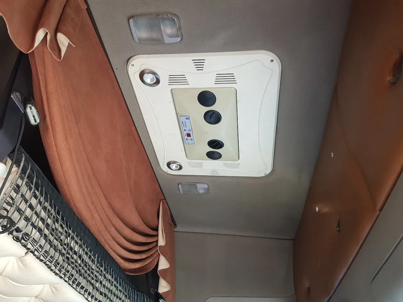 Cabeza tractora Scania R500 V8 Showtruck Open uitlaat Standairco Retarder: foto 14 Cabeza tractora Scania R500 V8 Showtruck Open uitlaat Standairco Retarder: foto 14