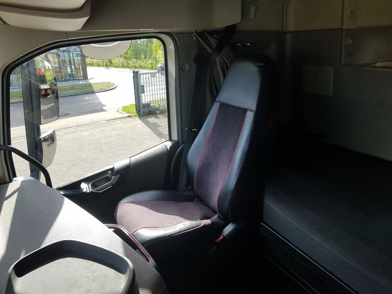 Cabeza tractora Volvo FH 420 ADR klasse EX/II, EX/III, FL en AT Double tank PTO: foto 16