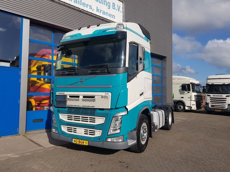Volvo FH 420 ADR klasse EX/II, EX/III, FL en AT Double tank PTO - Cabeza tractora: foto 2 Volvo FH 420 ADR klasse EX/II, EX/III, FL en AT Double tank PTO - Cabeza tractora: foto 2