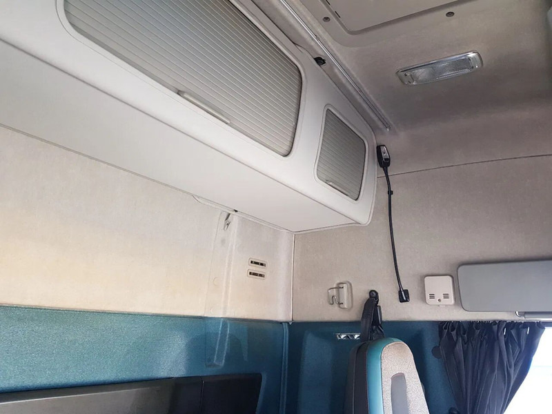 Cabeza tractora Volvo FM 420 Globetrotter XL Double tank: foto 13