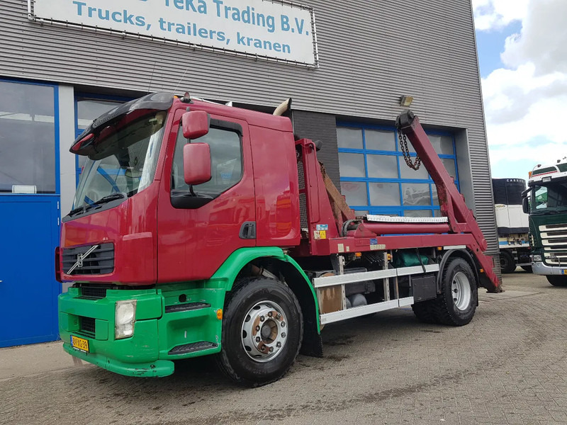 Volvo FE 240 Portaalarm Hyvalift Euro 5 - Camión portacontenedor de cadenas: foto 1 Volvo FE 240 Portaalarm Hyvalift Euro 5 - Camión portacontenedor de cadenas: foto 1