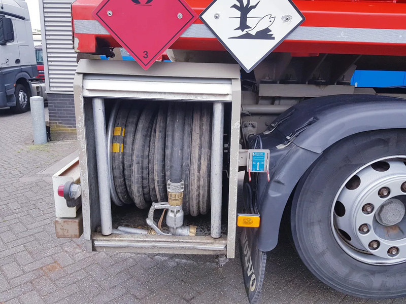 Leasing de Volvo FM 9.340 Fuel 21.400 Liter 3 Comp Euro 3 Volvo FM 9.340 Fuel 21.400 Liter 3 Comp Euro 3: foto 12