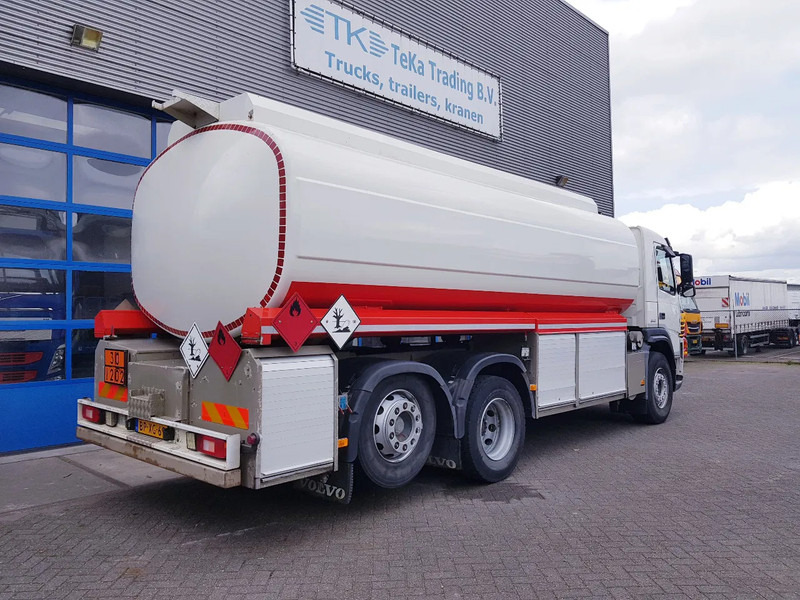 Leasing de Volvo FM 9.340 Fuel 21.400 Liter 3 Comp Euro 3 Volvo FM 9.340 Fuel 21.400 Liter 3 Comp Euro 3: foto 8