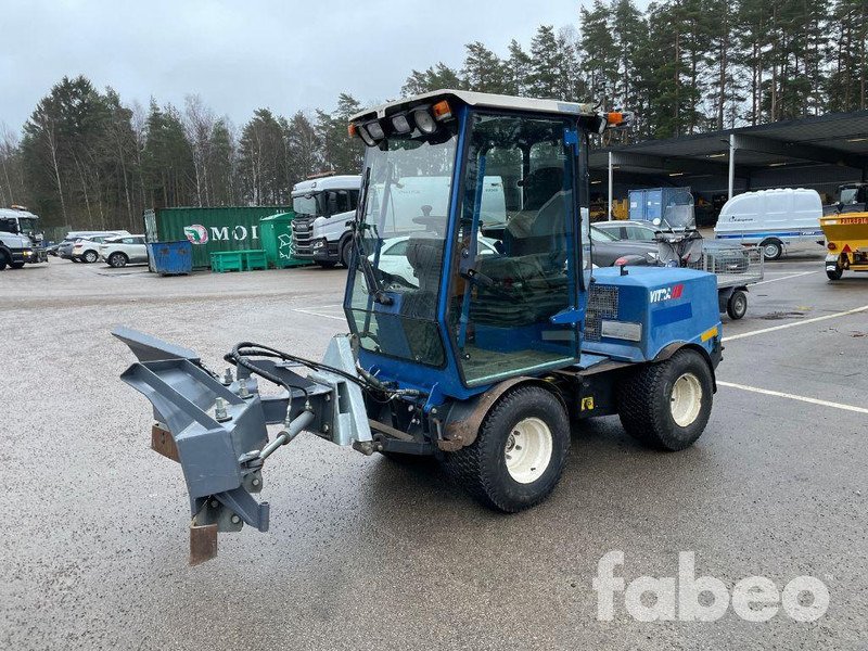 2060 Redskapsbärare med vikplog och klippdäck (115588) - Cargadora de ruedas: foto 1 2060 Redskapsbärare med vikplog och klippdäck (115588) - Cargadora de ruedas: foto 1