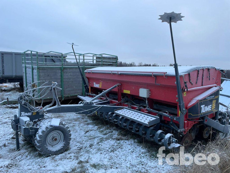 Tume HKL 4000 JC Star (113105) - Combinado de siembra: foto 1 Tume HKL 4000 JC Star (113105) - Combinado de siembra: foto 1