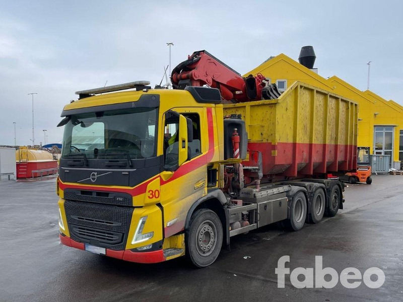 Volvo FM84 - Camión multibasculante, Camión grúa: foto 1 Volvo FM84 - Camión multibasculante, Camión grúa: foto 1