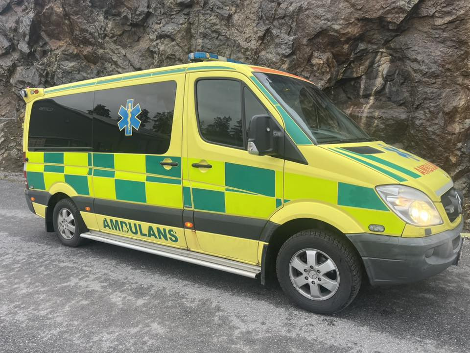 MERCEDES-BENZ Sprinter 316 NGT - Ambulancia: foto 4 MERCEDES-BENZ Sprinter 316 NGT - Ambulancia: foto 4