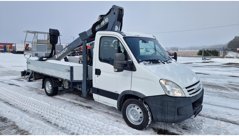 Iveco Daily 35S12 4X2 Galaxylift GT18-10 - Furgoneta: foto 2 Iveco Daily 35S12 4X2 Galaxylift GT18-10 - Furgoneta: foto 2