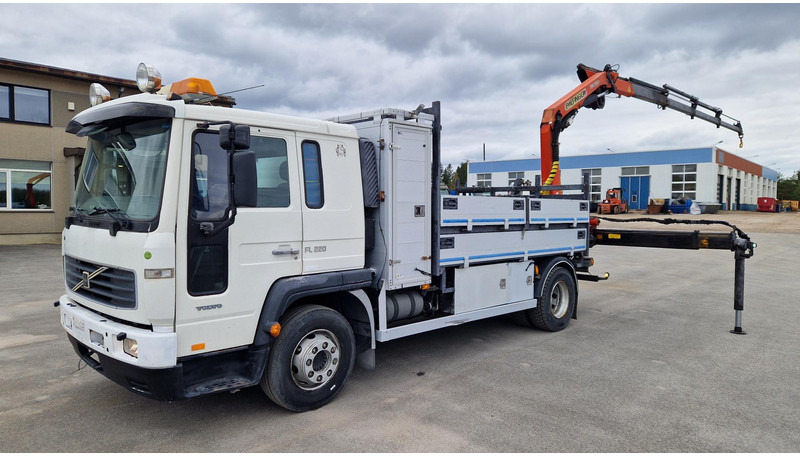 Volvo FL220 4X2 Palfinger PK7501 - Camión caja abierta, Camión grúa: foto 1 Volvo FL220 4X2 Palfinger PK7501 - Camión caja abierta, Camión grúa: foto 1