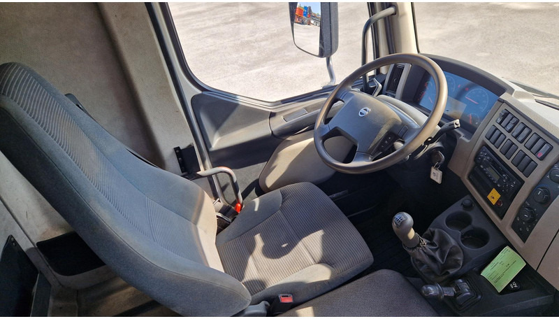 Leasing de Volvo FL280 4X2 HMF 1560 Volvo FL280 4X2 HMF 1560: foto 12