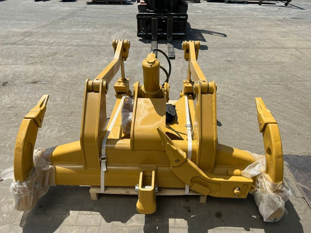 CAT D6T - D6R NEW RIPPER - Escarificador para Maquinaria de construcción: foto 1 CAT D6T - D6R NEW RIPPER - Escarificador para Maquinaria de construcción: foto 1