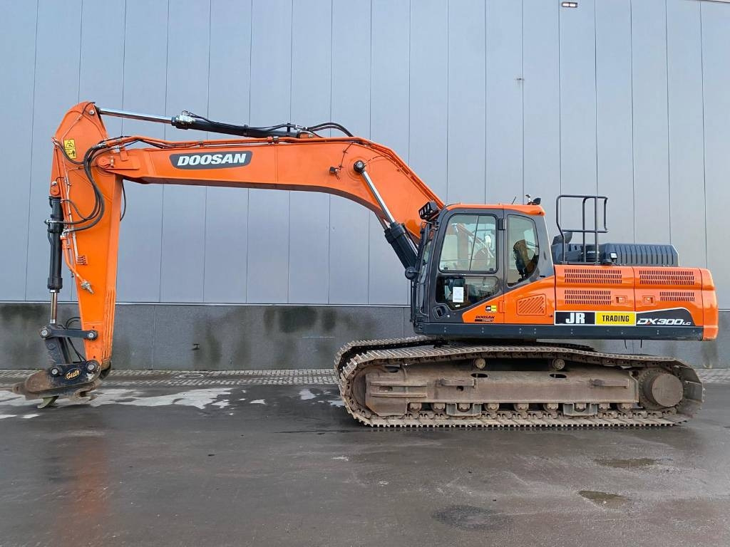Doosan DX 300 LC-7 - Excavadora de cadenas: foto 1 Doosan DX 300 LC-7 - Excavadora de cadenas: foto 1