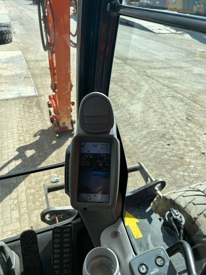 Excavadora de ruedas Hitachi ZX 140 W-5B: foto 9