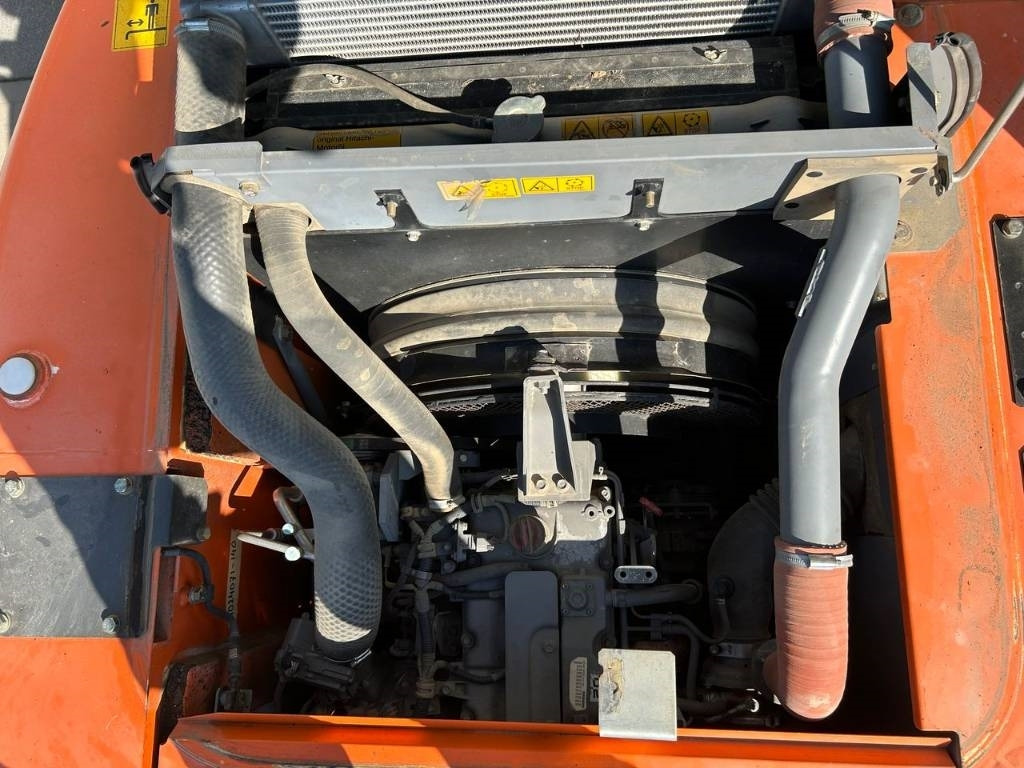 Excavadora de ruedas Hitachi ZX 140 W-5B: foto 21