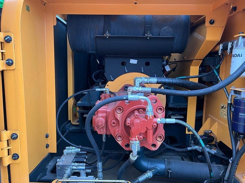 Excavadora de cadenas nuevo Hyundai R 210: foto 24