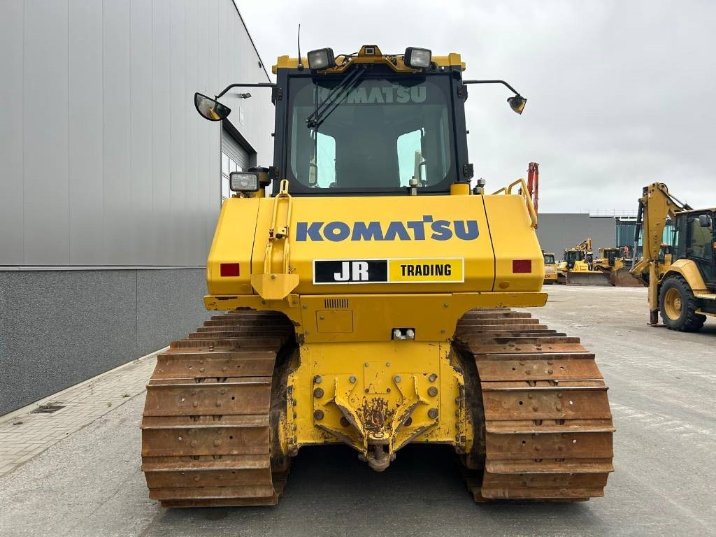Komatsu D 65 WX-18 - Bulldozer: foto 4 Komatsu D 65 WX-18 - Bulldozer: foto 4